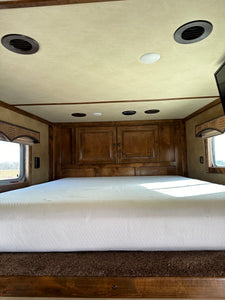 2019 Platinum Stock Combo Trailer with an Outlaw ProLine Living Quarters