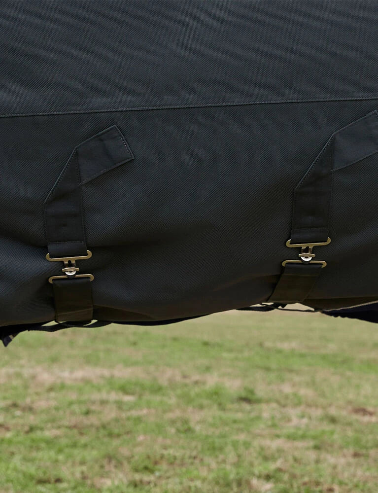 Weatherbeeta Comfitec Ultra Detach-A-Neck 220G Medium Winter Blanket (With Snug-Fit/Cozi Guard Neck)