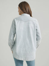 Load image into Gallery viewer, Wrangler Women&#39;s Retro Denim Blue Texture Stripe Western Shirt
