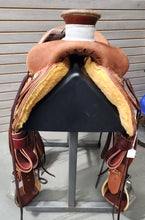 Load image into Gallery viewer, Circle Y 16&quot; Plains Rancher Saddle
