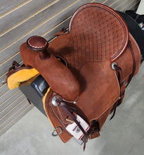 Load image into Gallery viewer, Martin 14&quot; Team Roper Saddle #08152
