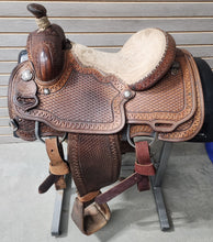 Load image into Gallery viewer, Used. Tod Slone 14.5&quot; Rope Saddle
