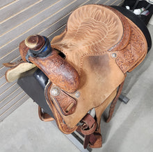 Load image into Gallery viewer, Used. Oxbow 14.5&quot; Rope Saddle
