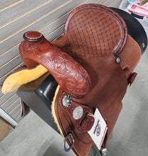 Load image into Gallery viewer, Martin BTR 13.5&quot; Barrel Saddle #09706

