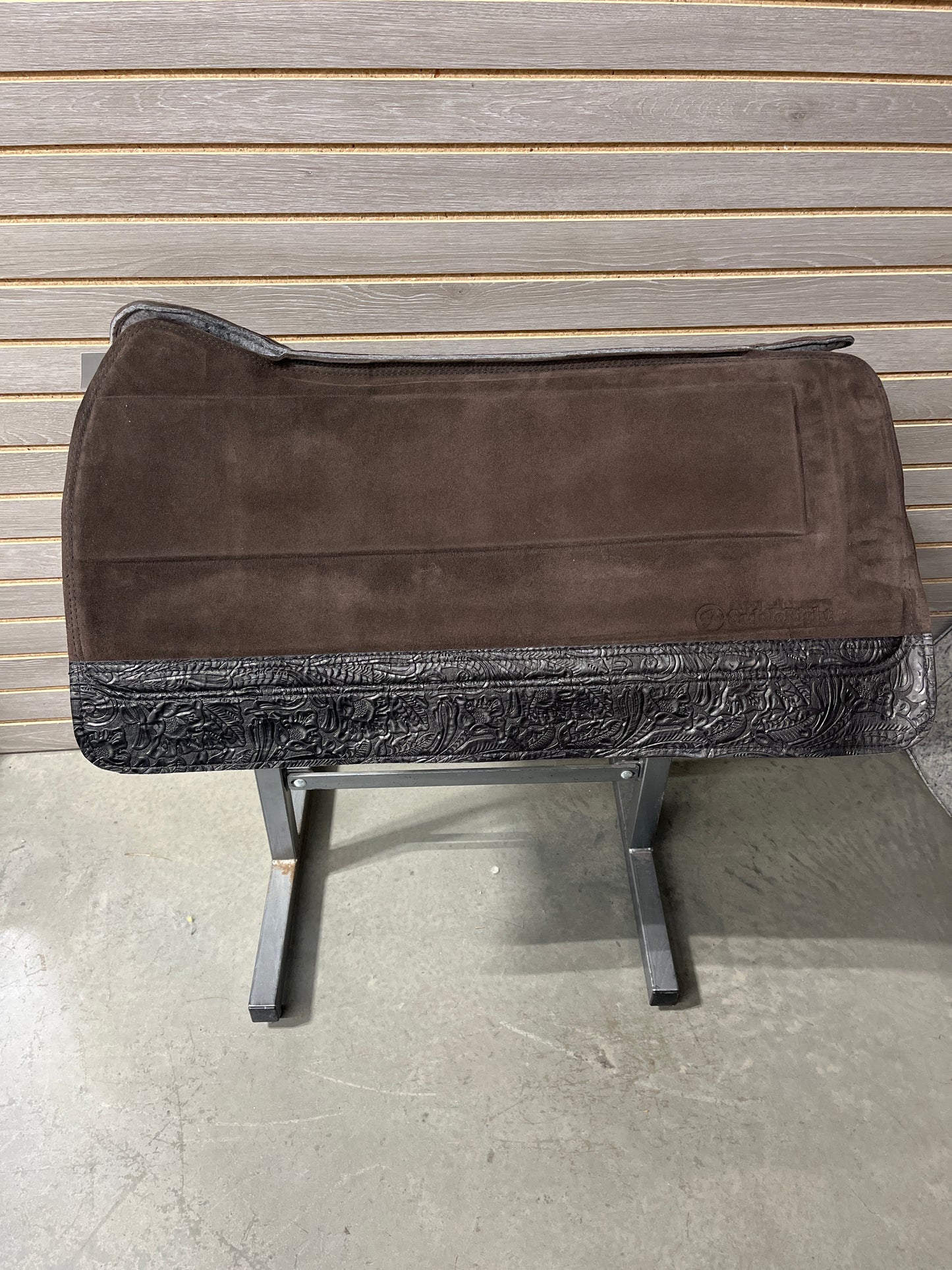 SaddleRight Saddle Pad 32" x 32" - Chocolate Suede & Chocolate Floral