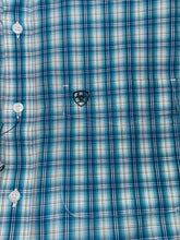 Load image into Gallery viewer, Ariat Men&#39;s Blue Plaid Kyle Short Sleeve Western Shirt
