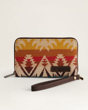 Load image into Gallery viewer, Pendleton Smartphone Wallet
