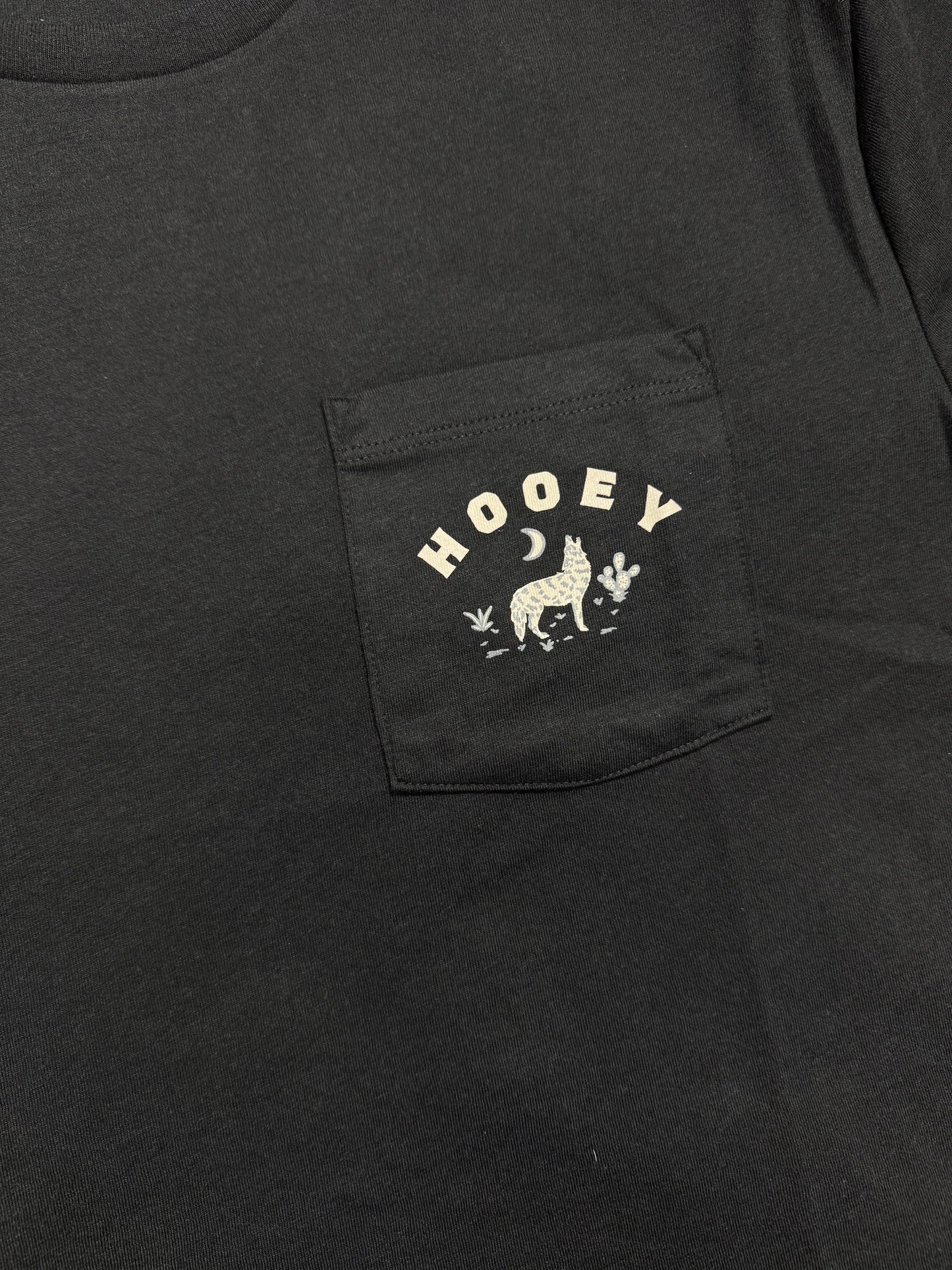 Hooey Men's Black Howling Coyote T-Shirt