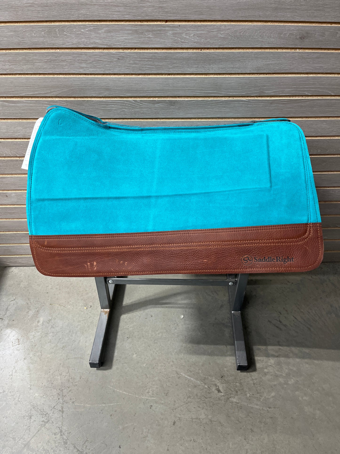 SaddleRight Legacy Saddle Pad 29" x 32" - Jade Suede & Mahogany Grizzly