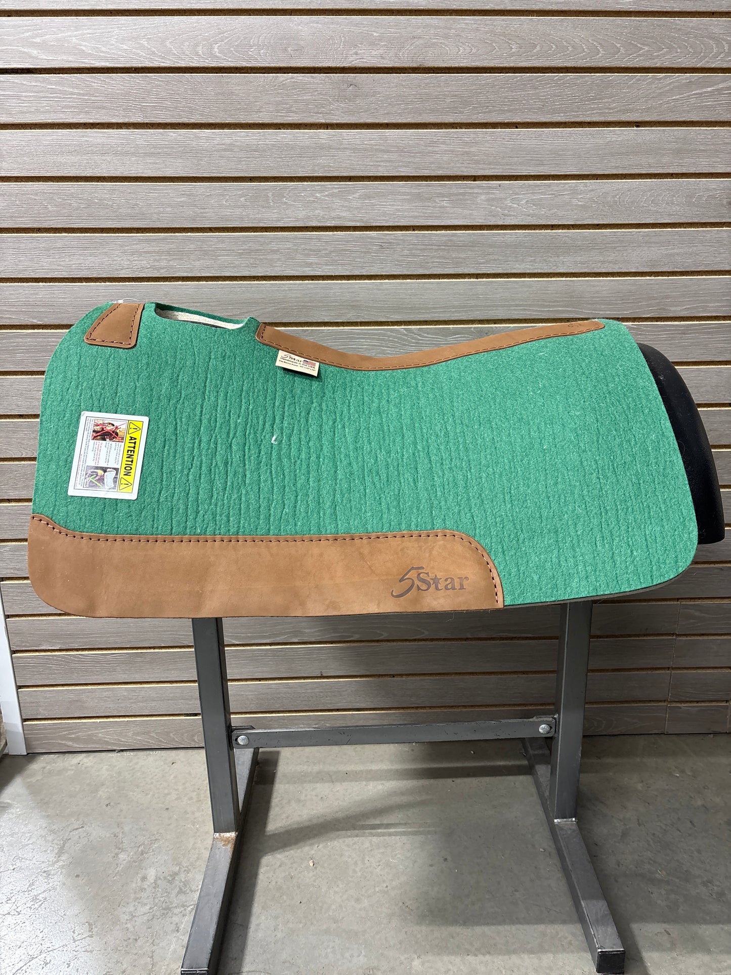 5 Star Barrel Racer Saddle Pad (Green with Plain Wear Leathers) 30X28