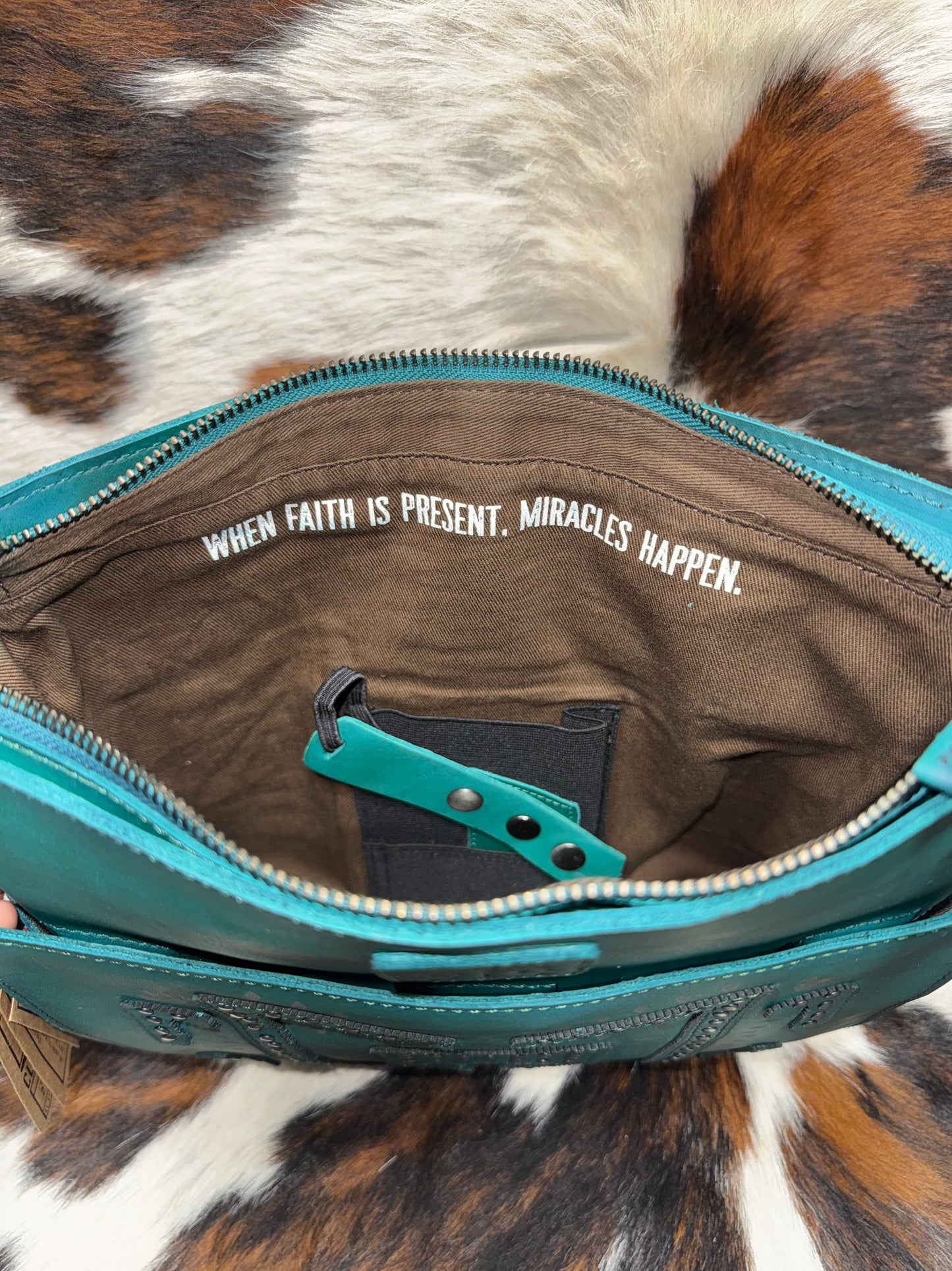 STS Wayfarer Turquoise Olivia Crossbody