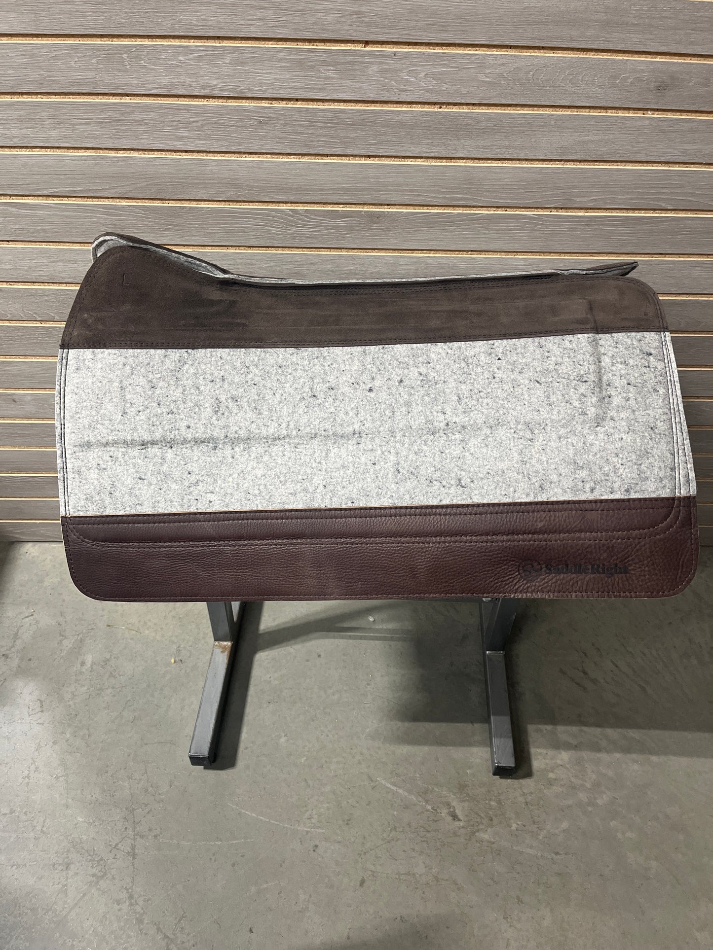 SaddleRight Legacy Felt Saddle Pad 30" x 32" - Chocolate Suede & Chocolate Grizzly