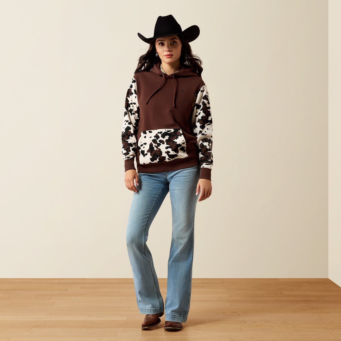 Ariat Women's Chicory Coffee Logo 2.0 Printed Hoodie