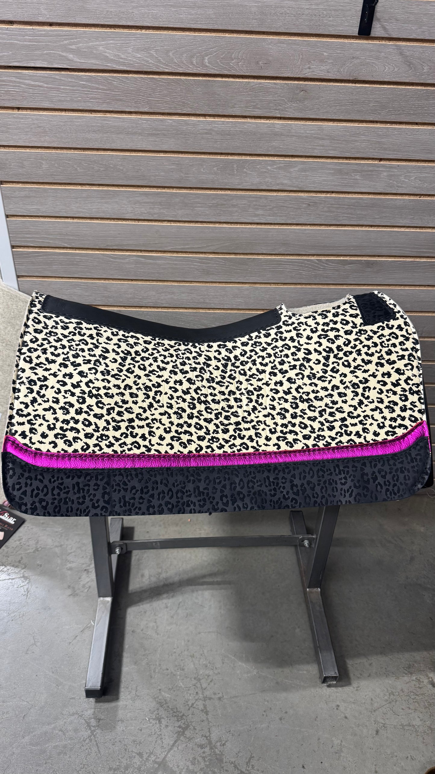5 Star Barrel Racer Saddle Pad- Baby Cougar Suede Signature Top w/ Hot Pink & Black Leopard Wear Leathers 30x28