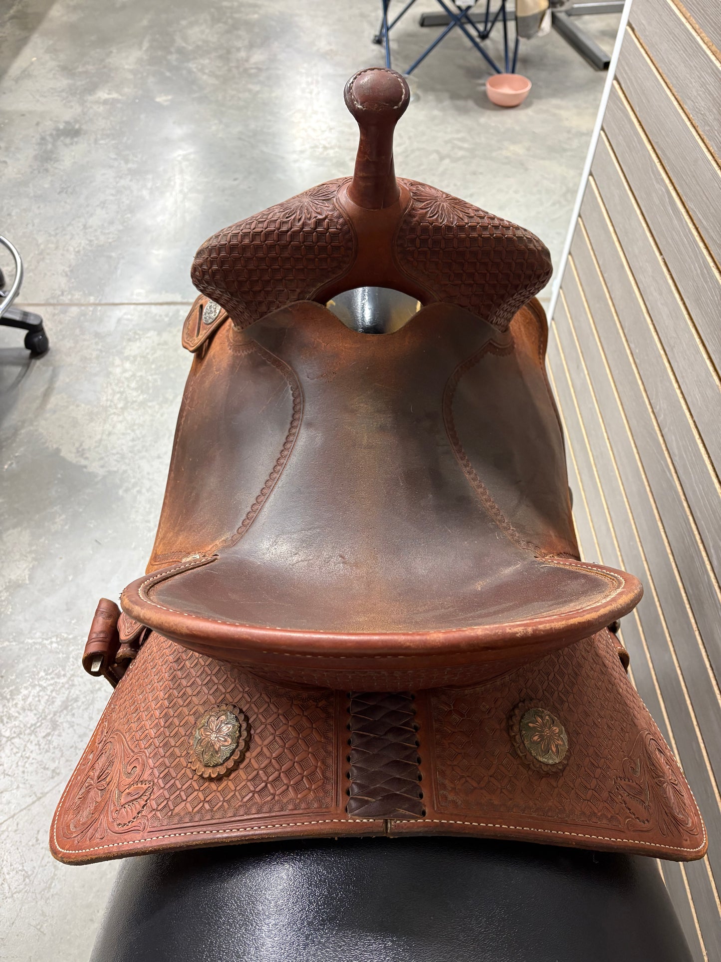 Used. Martin Stingray 14.5" Barrel Saddle #02859