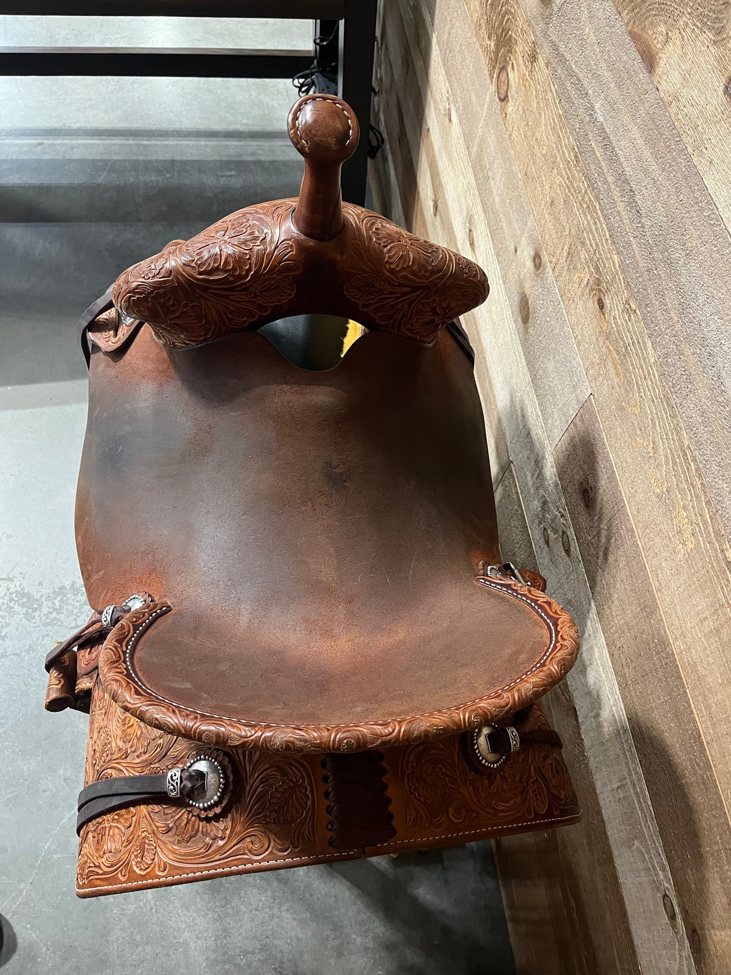 Used. Martin Stingray 14" Barrel Saddle #11196