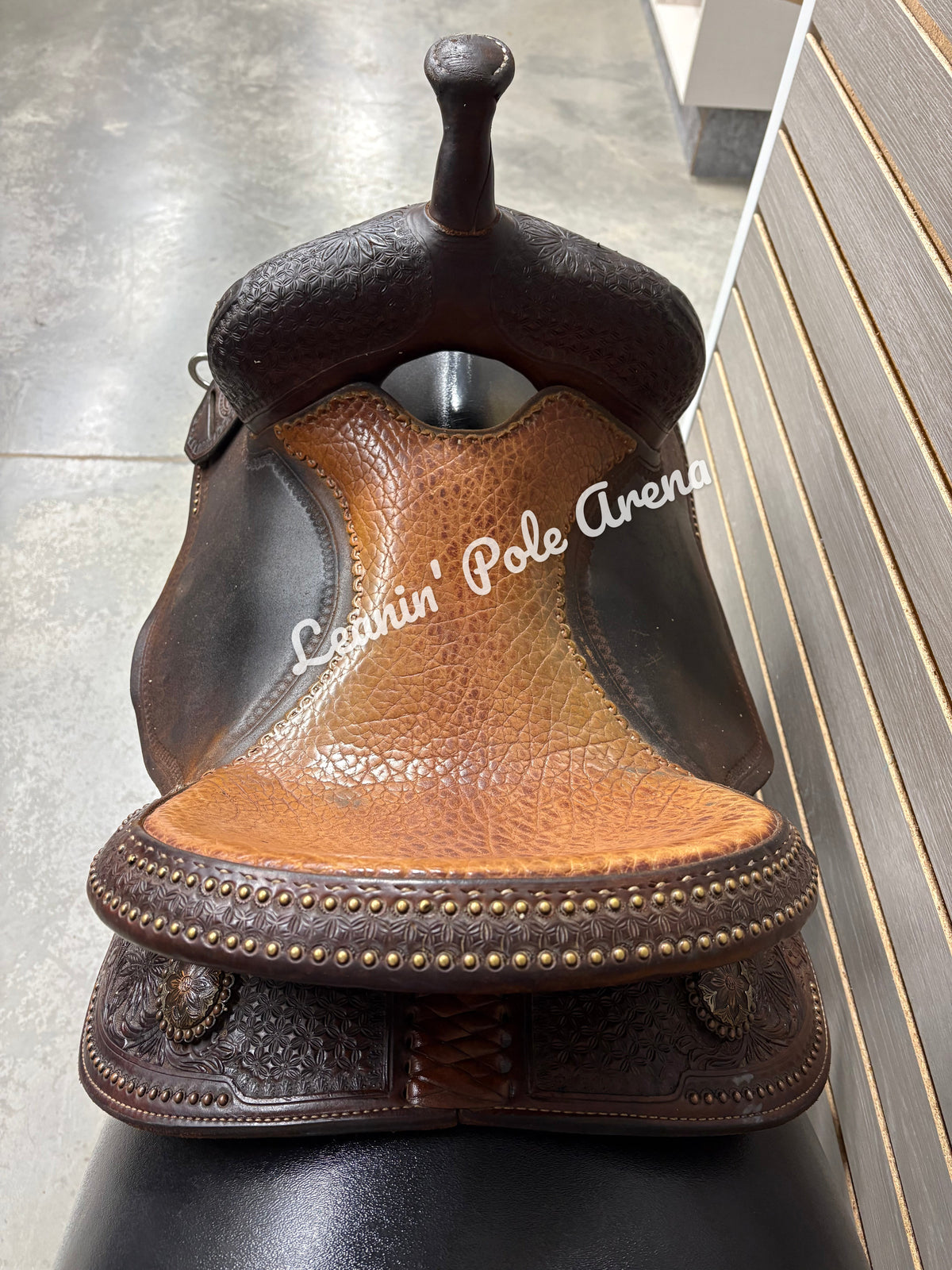 Used. Martin 14" BTR Barrel Saddle #70180