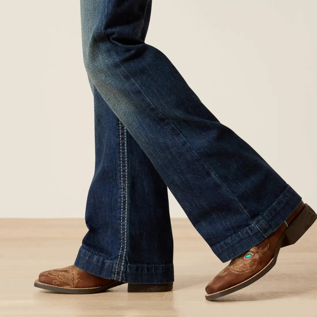 Ariat Girl’s Mid Rise Olivia Pacific Trouser Jean Girl’s Bottoms