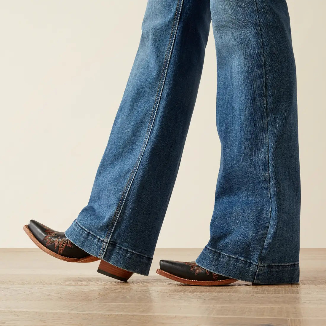 Ariat Women’s Perfect Rise Albuquerque Trouser Jean Women’s Bottoms