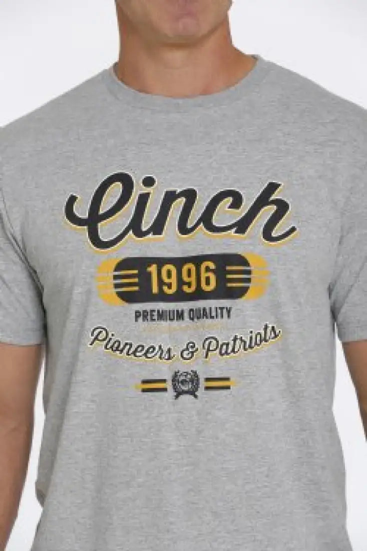 Cinch Men’s Heather Gray Pioneers And Patriots T-Shirt Men’s T-Shirt