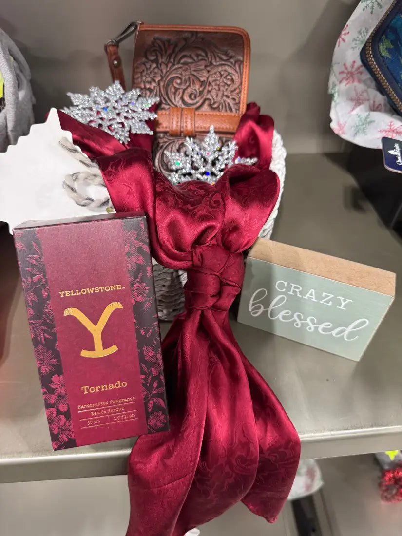 Leanin’ Pole Holiday Gift Basket #20 Gift Basket