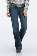 Load image into Gallery viewer, Cruel Women&#39;s Jayley Mid Rise Trouser Jean
