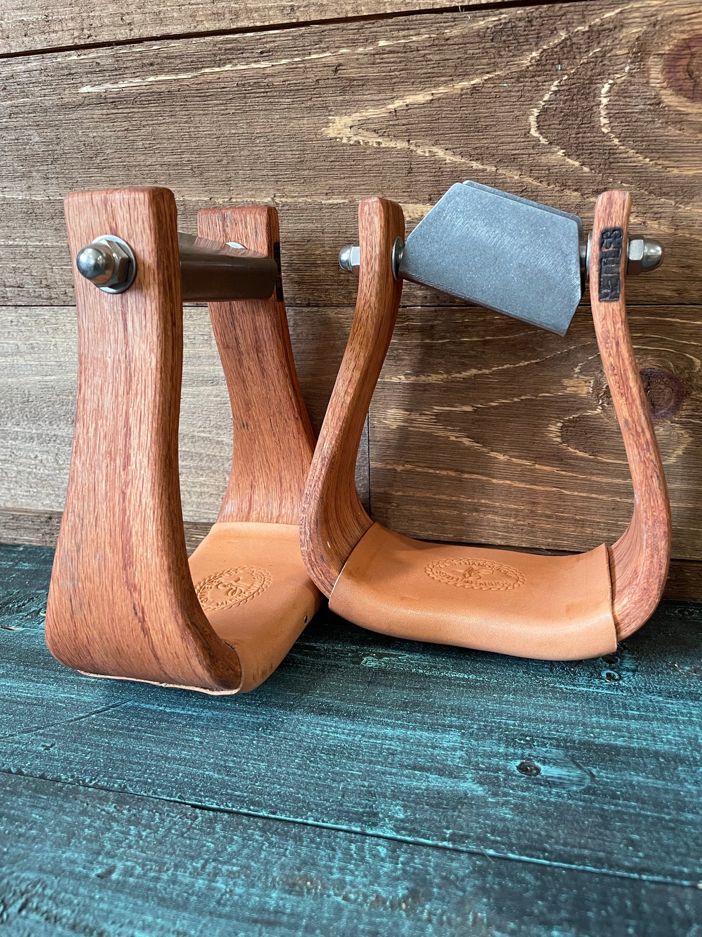 Nettles Stirrups "Chisholms" (The Duke) - Regular 3"