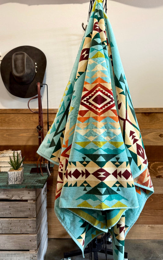 Pendleton Highland Peak Aqua Spa Towel