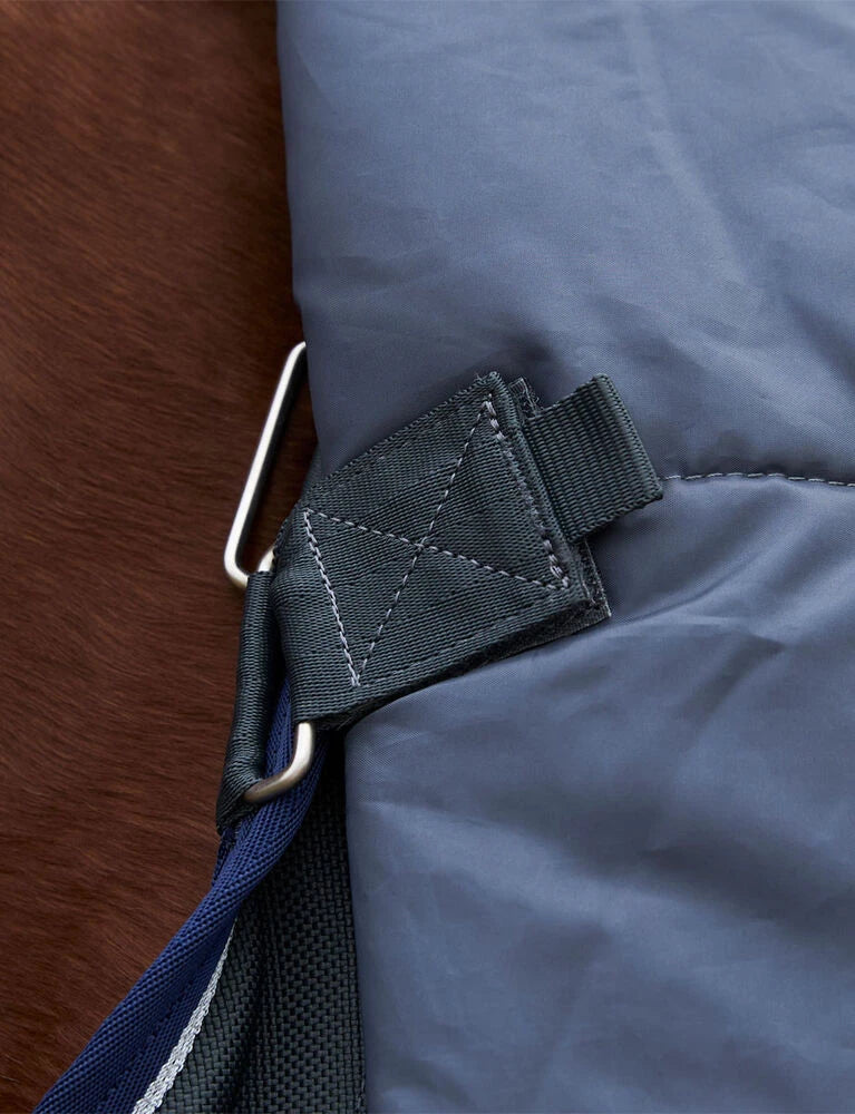 Weatherbeeta Comfitec Ultra Detach-A-Neck  220G Medium Winter Blanket (With Snug-Fit/Cozi Guard Neck)