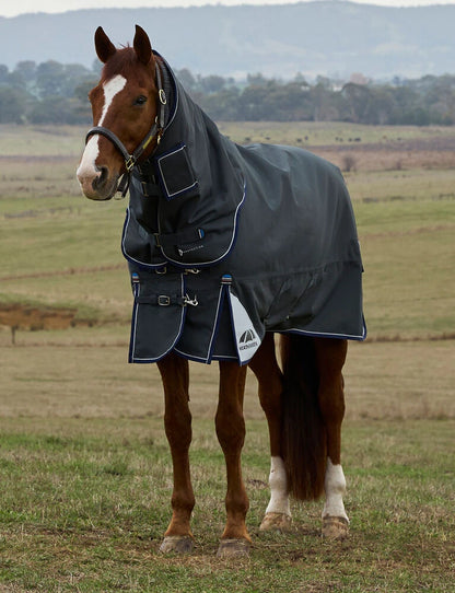 Weatherbeeta Comfitec Ultra Detach-A-Neck  220G Medium Winter Blanket (With Snug-Fit/Cozi Guard Neck)