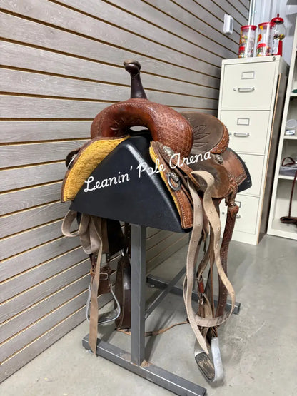 #103409 Used. Double J 14.5’’ Pozzi Pro Barrel Saddle - Wide Tree - Used Saddle
