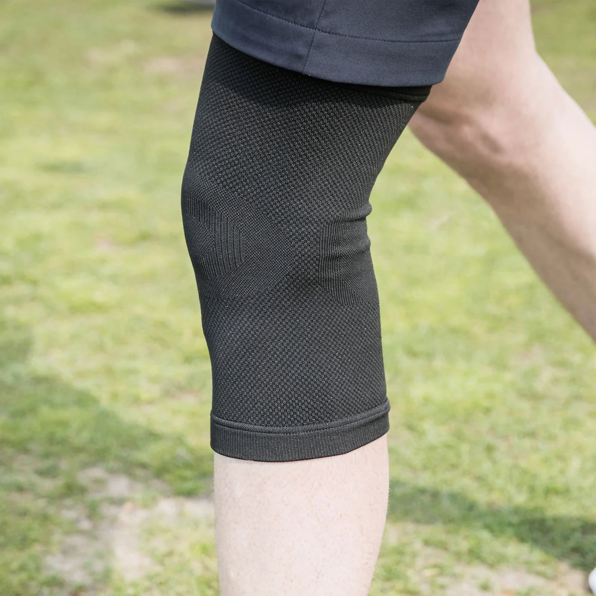Back On Track Physio Knee Support 4-Way Stretch