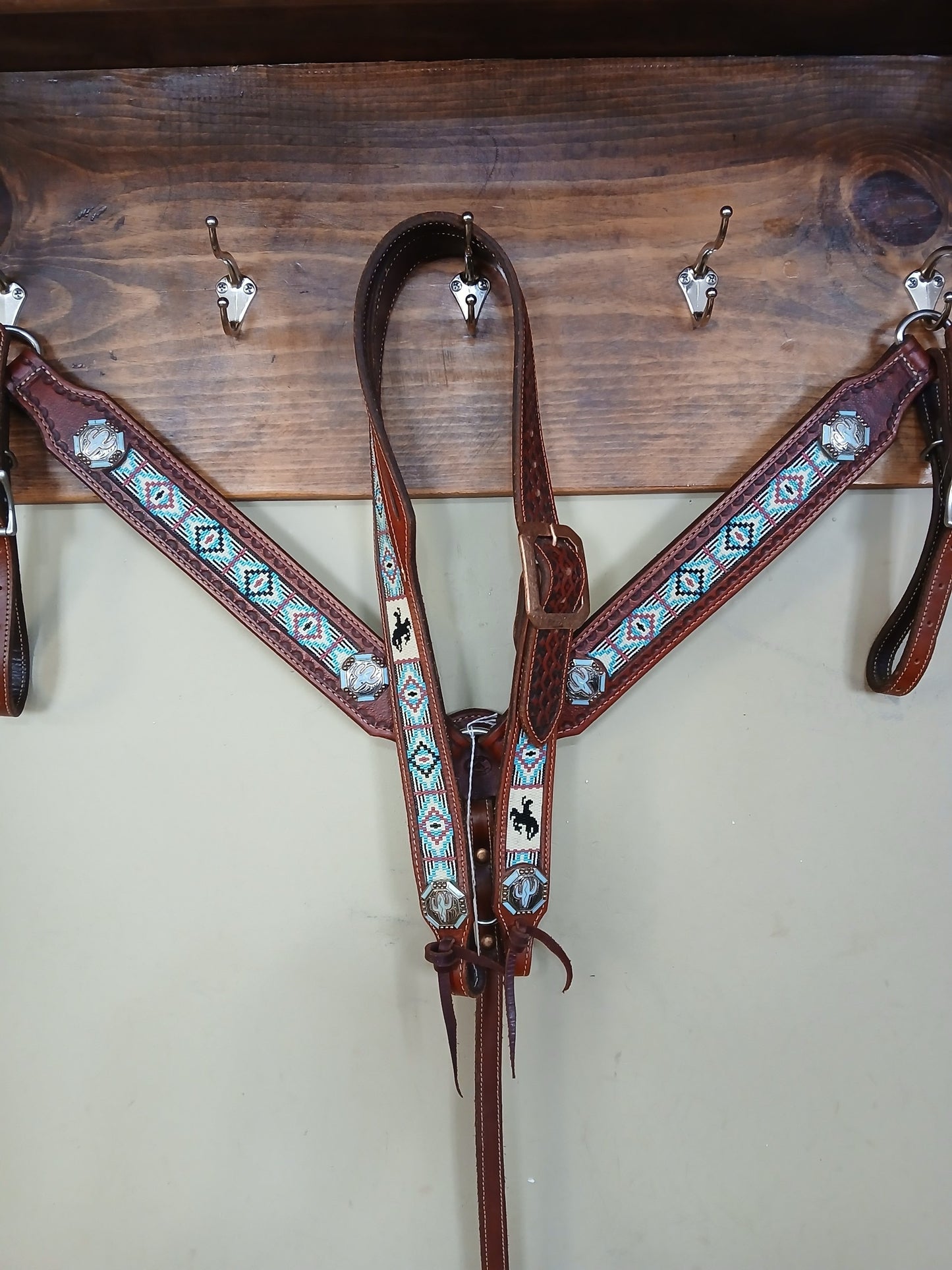 Rafter S. "Cactus and Bronc Beaded" Tack Set