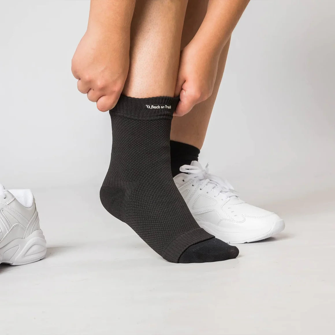 Back On Track Physio Ankle Brace 4-Way Stretch