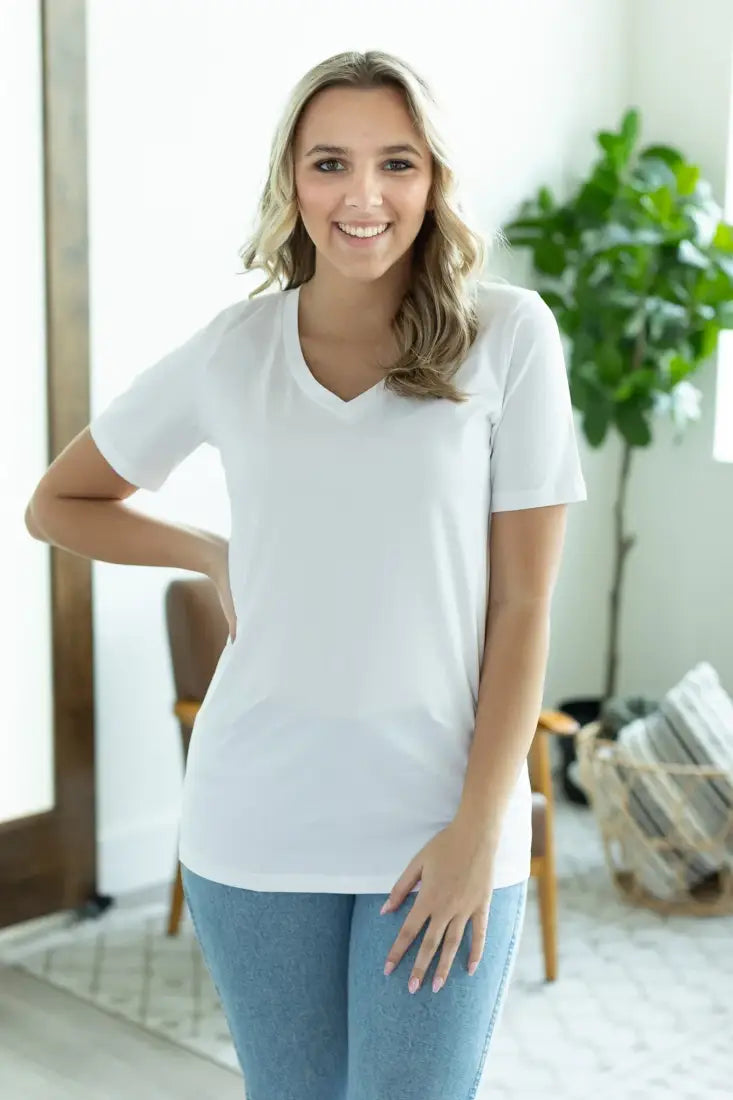 $15: Michelle Mae Women’s White Olivia T-Shirt XSmall Sale Women’s T-Shirt