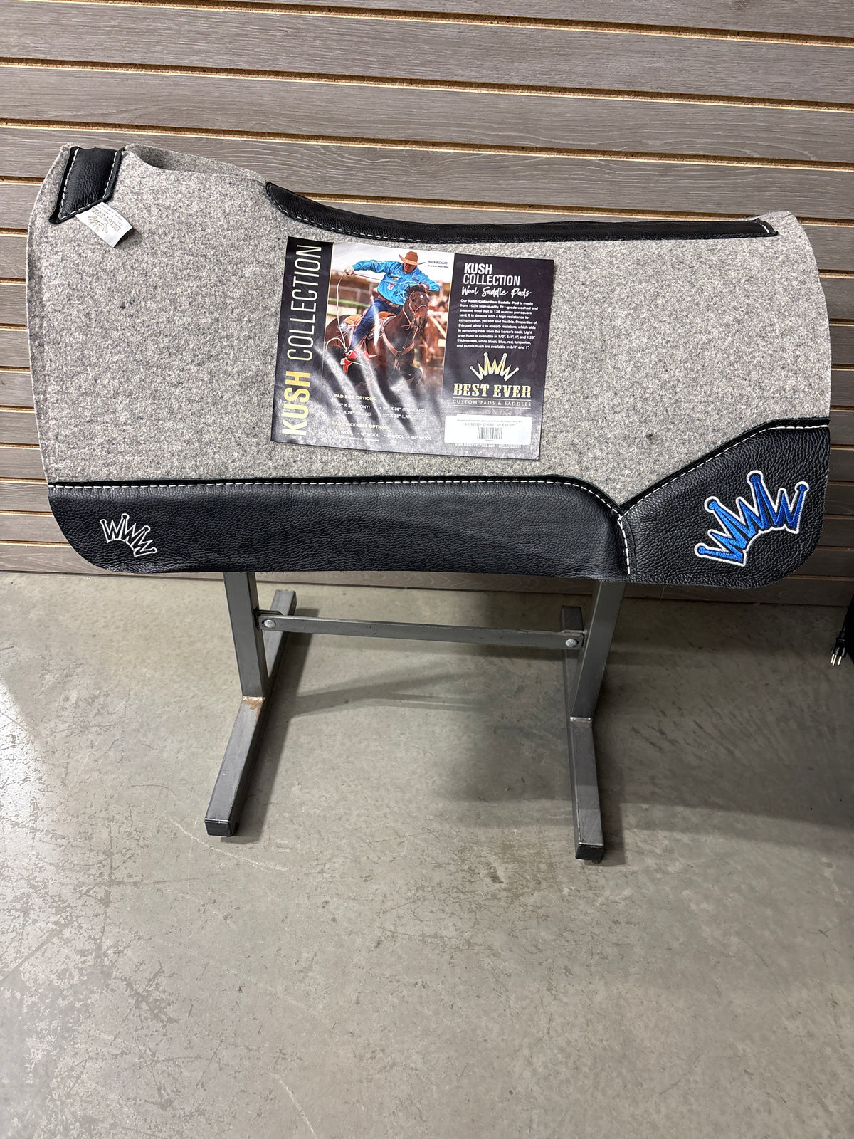 Best Ever Kush Saddle Pad - Black Leather White/Blue Crown (1" thick, 32"x32")