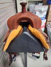 Load image into Gallery viewer, Martin BTR 14.5&quot; Barrel Saddle #09695
