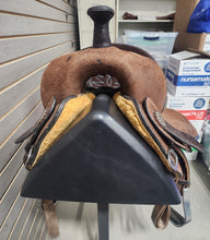 Load image into Gallery viewer, (Consignment) High Horse (Circle Y) 12&quot; Lindale Youth Barrel Saddle
