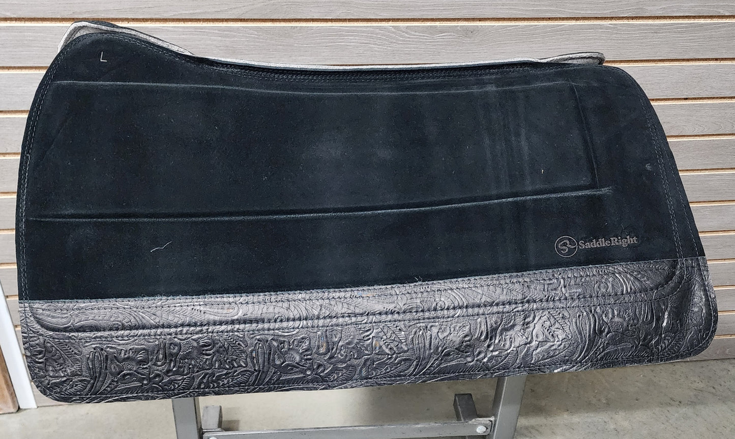 SaddleRight Legacy Saddle Pad 28" x 32" - Black Suede & Black Floral