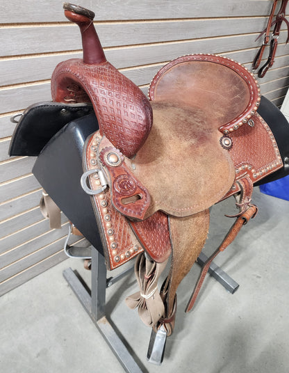 Used. Double J Pro 14.5" Barrel Saddle - Standard Tree