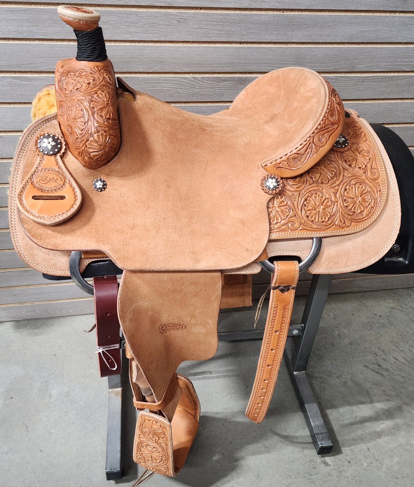 Teskeys 15" Patrick Smith Roping Saddle