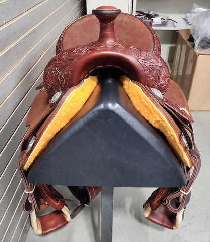 Martin 13.5" All Around Saddle #10386