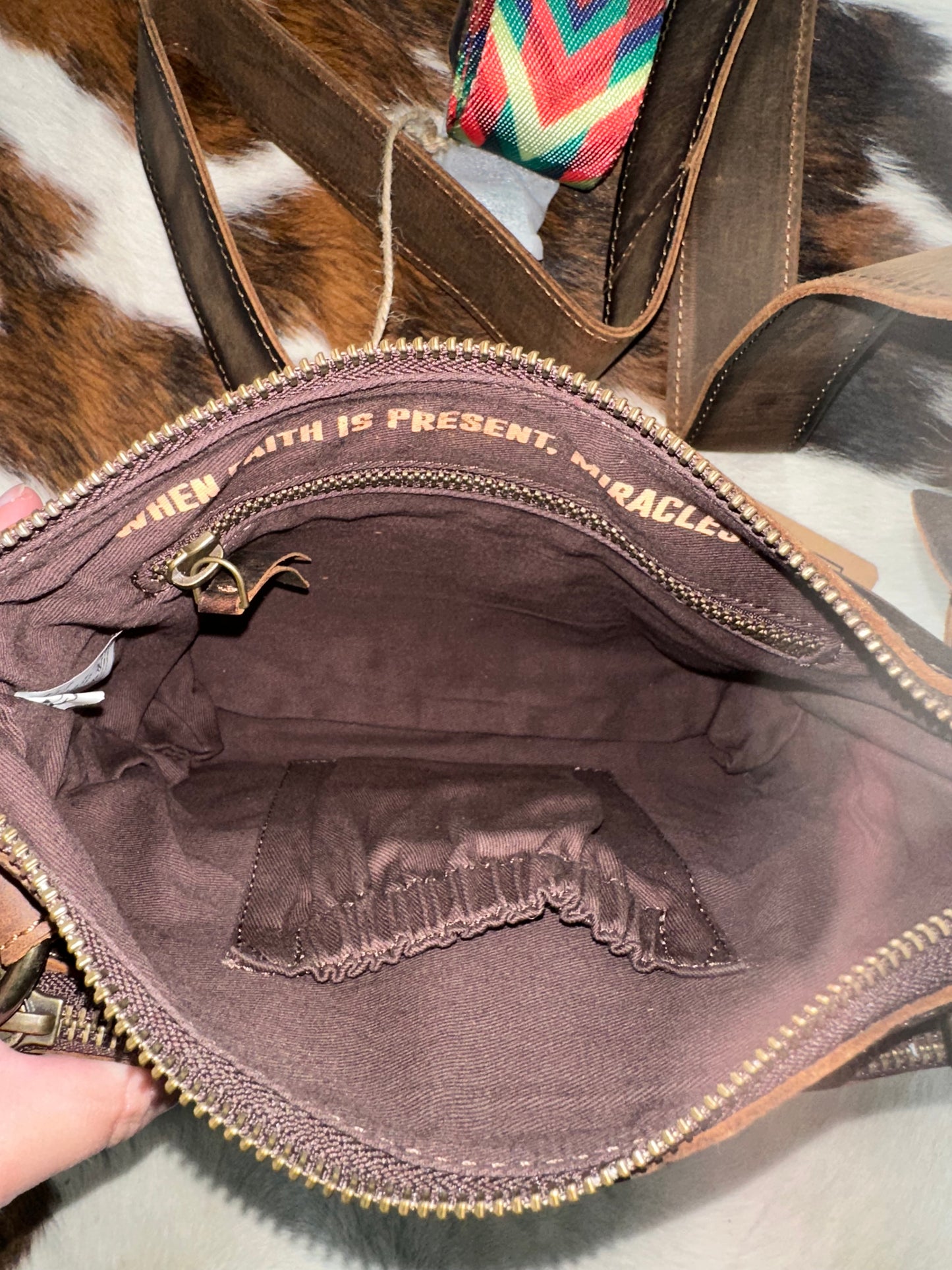 STS Basic Bliss Lily Crossbody