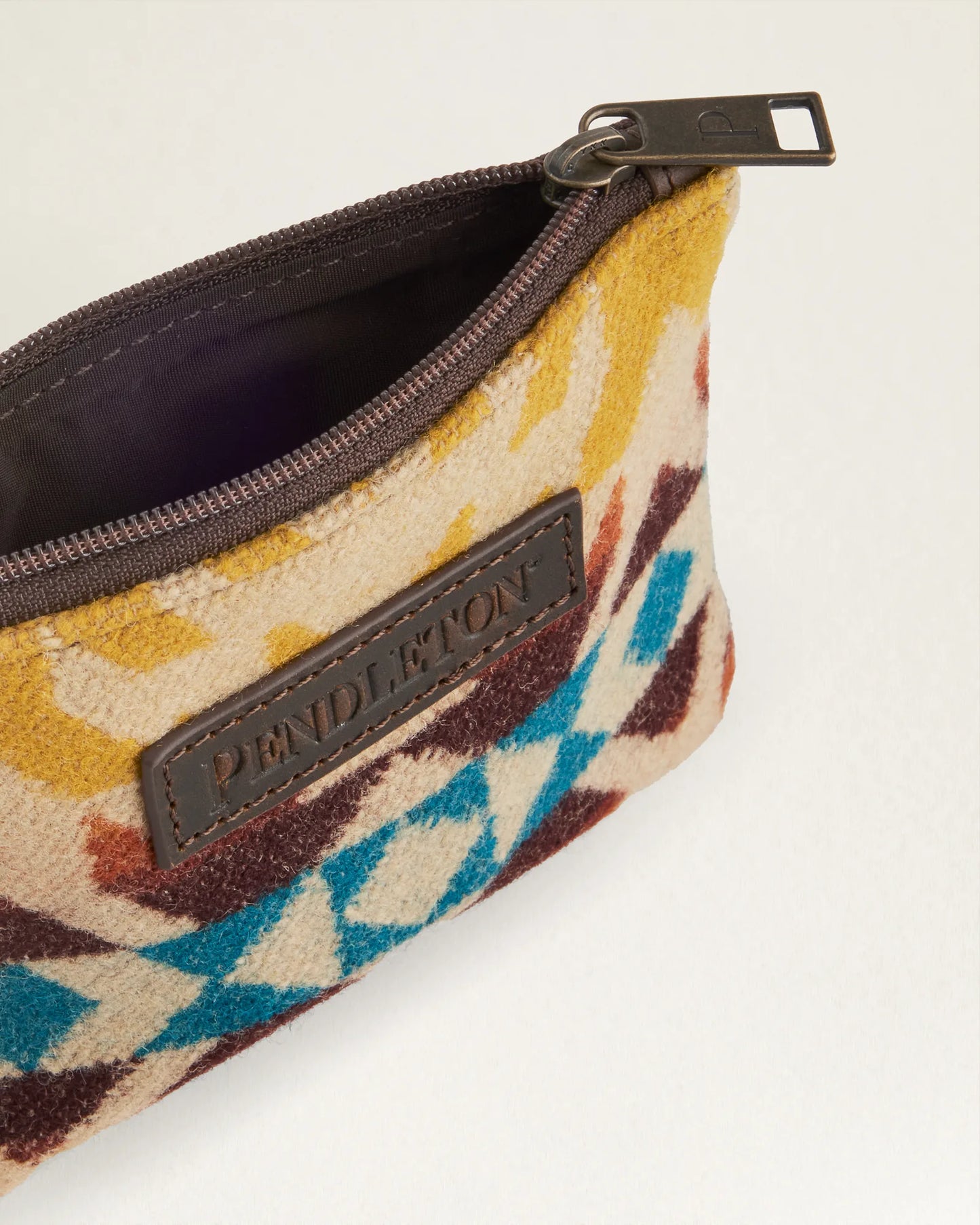 Pendleton ID Pouch Wallet with Buffalo Keychain