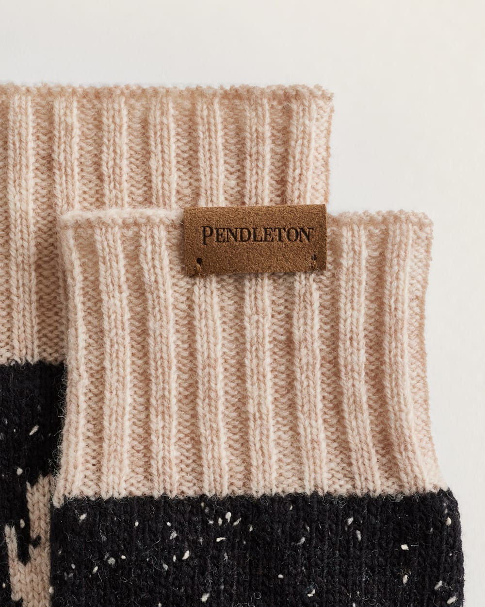 Pendleton Lambswool Buffalo Hat & Texting Gloves