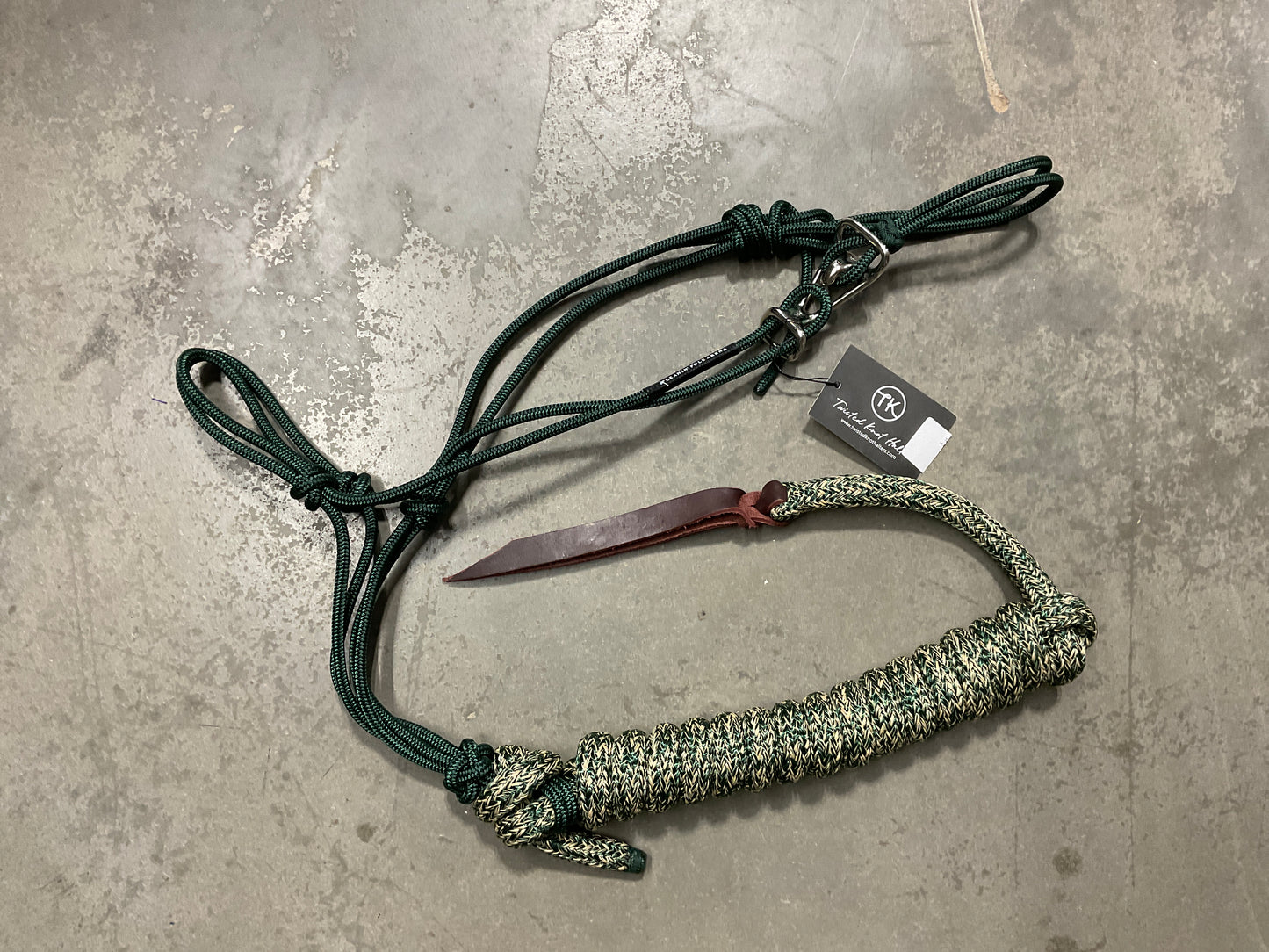 Twisted Knot Halters Rope Halter w/ Easy Off Clip & Lead