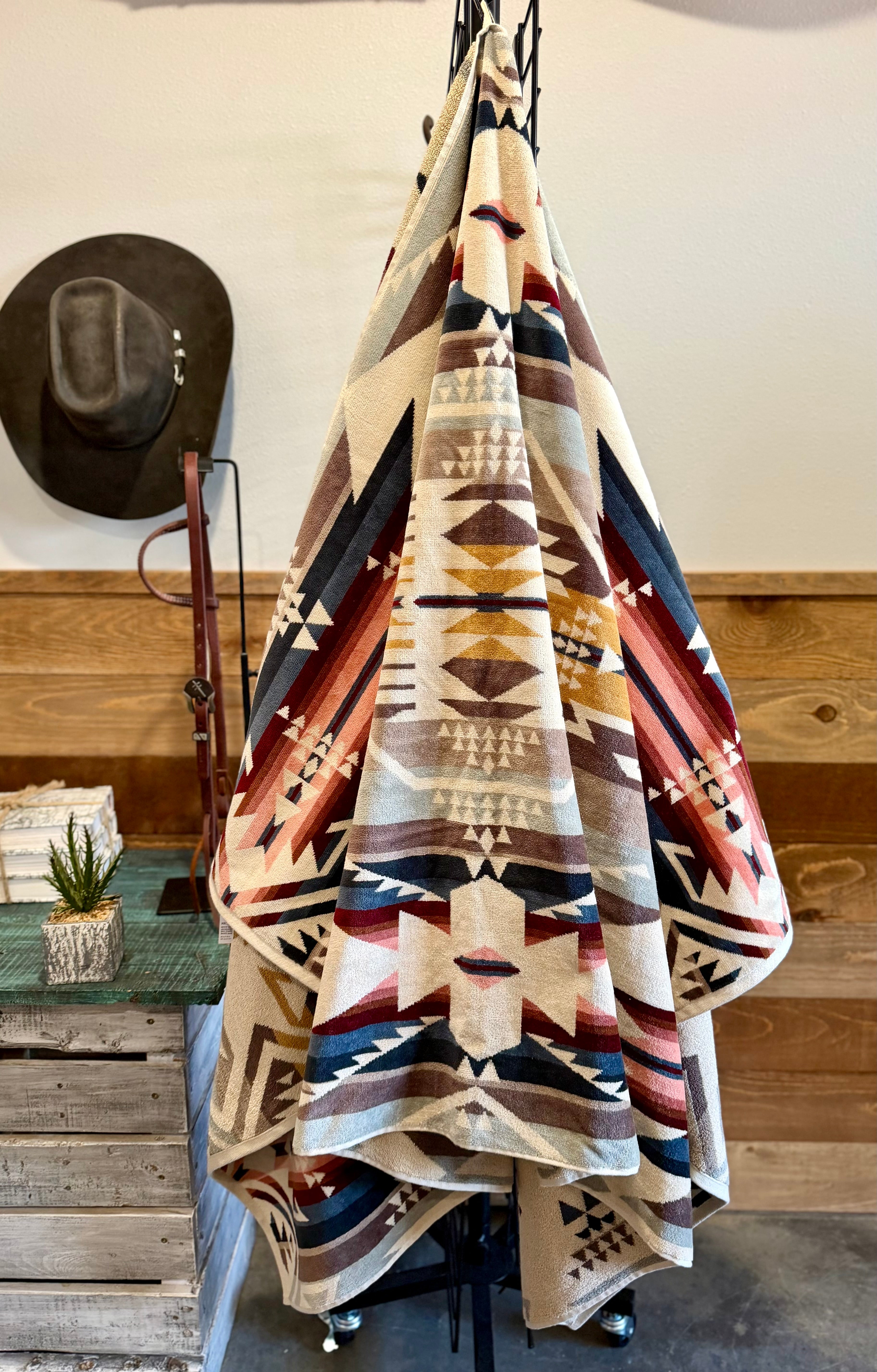 Pendleton Towels – Leanin' Pole Arena