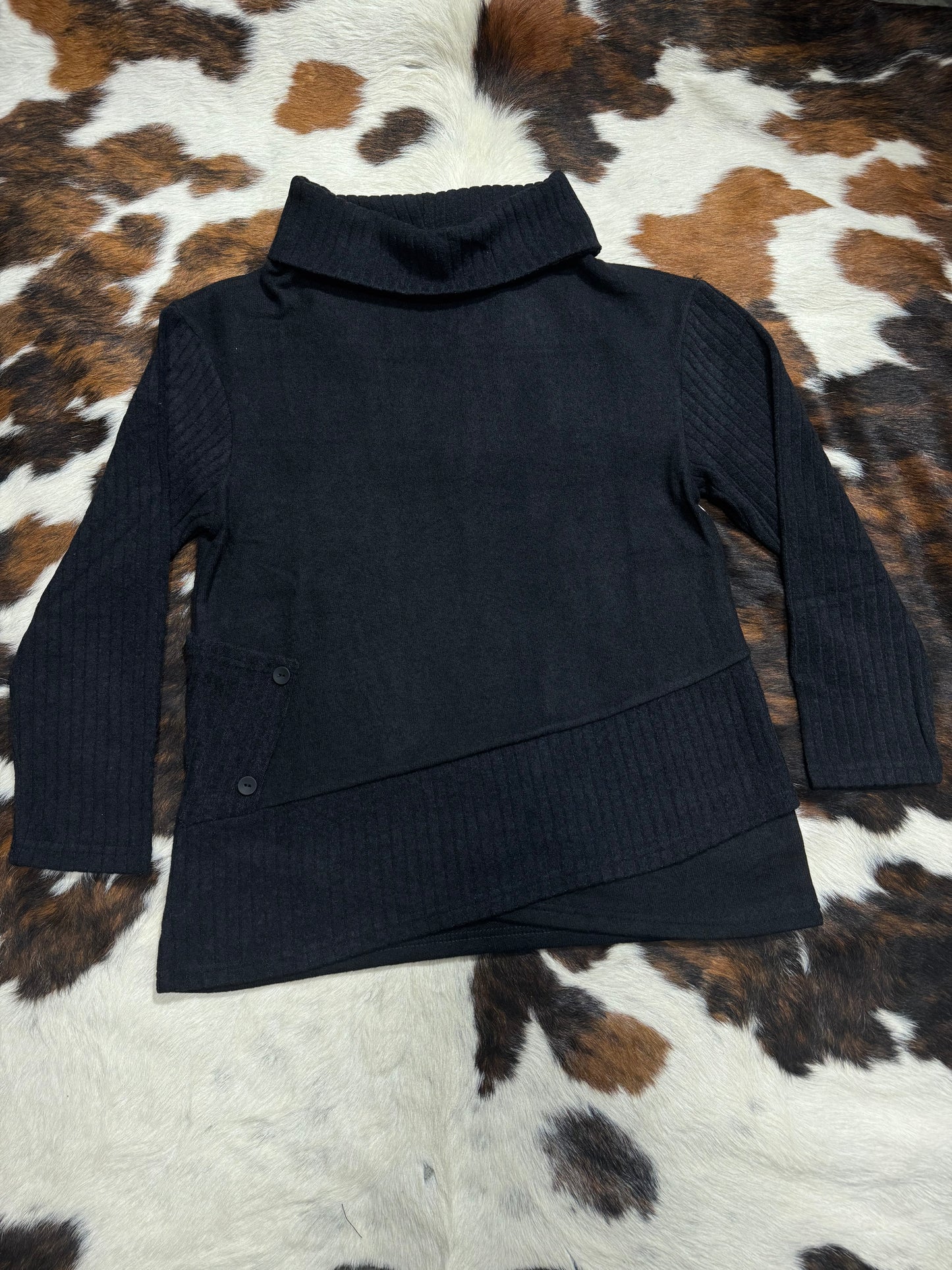 Trisha Tyler Women's Black Aline Sweater