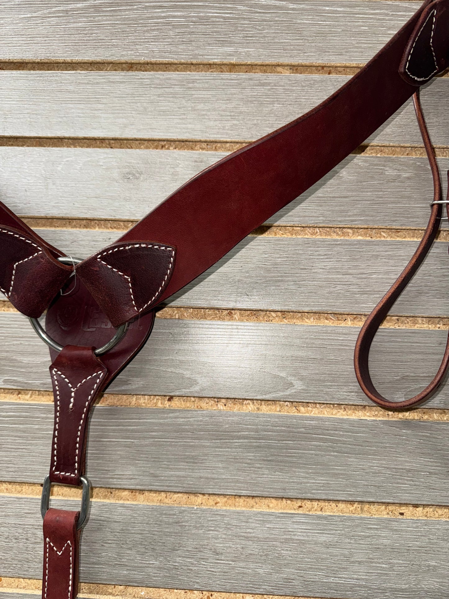 Cashel 2" Latigo Breastcollar