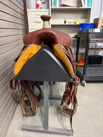 Used. Cashel 14" Ranch Saddle